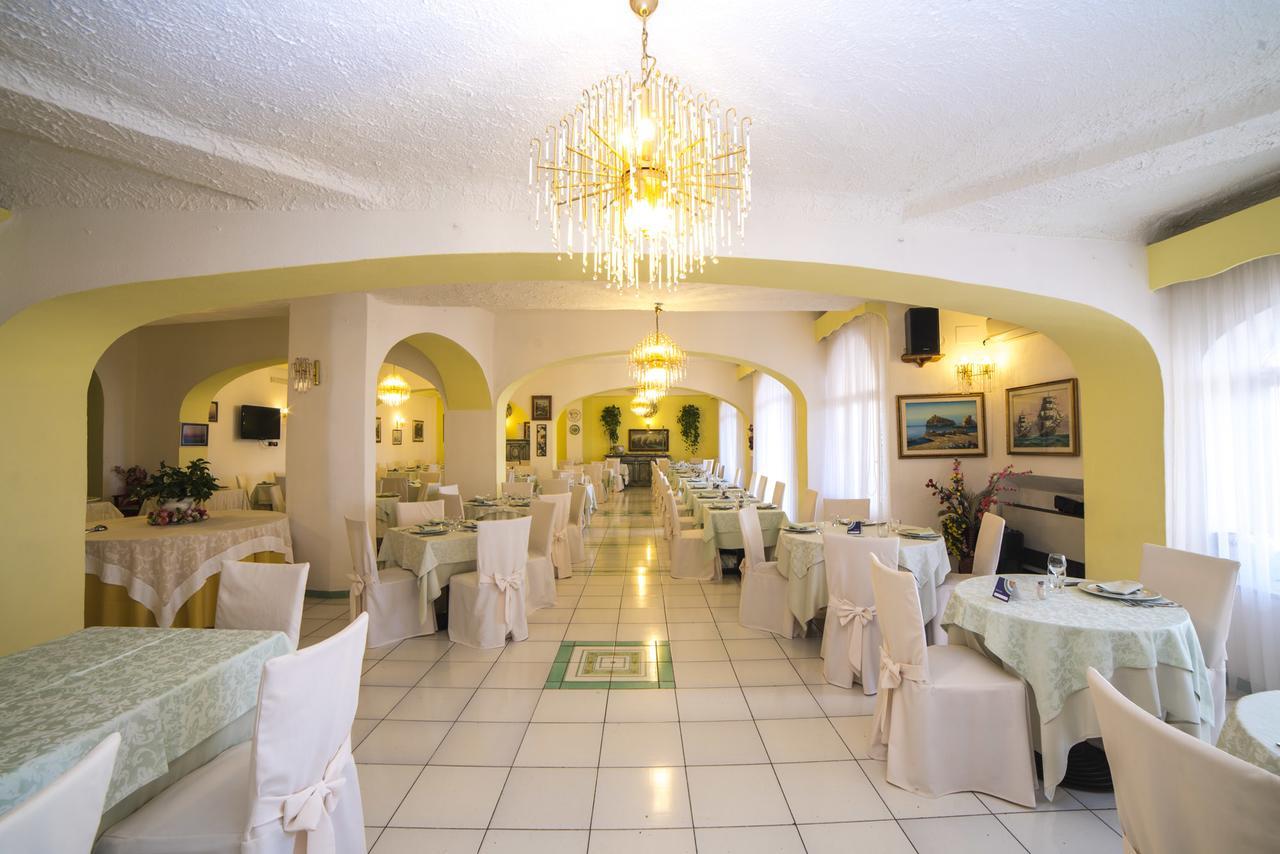 Hotel Carlo Magno Forio di Ischia 外观 照片