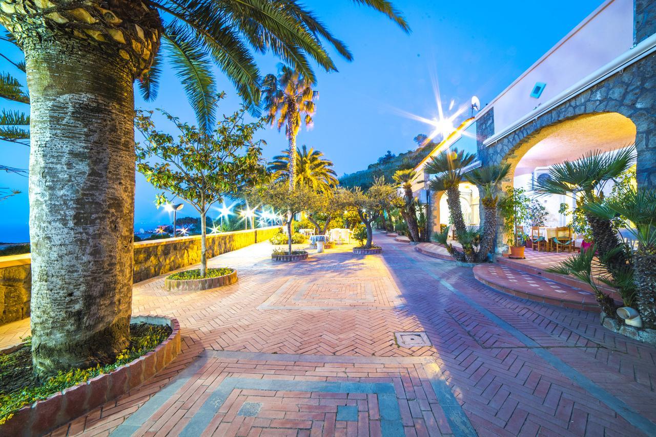 Hotel Carlo Magno Forio di Ischia 外观 照片