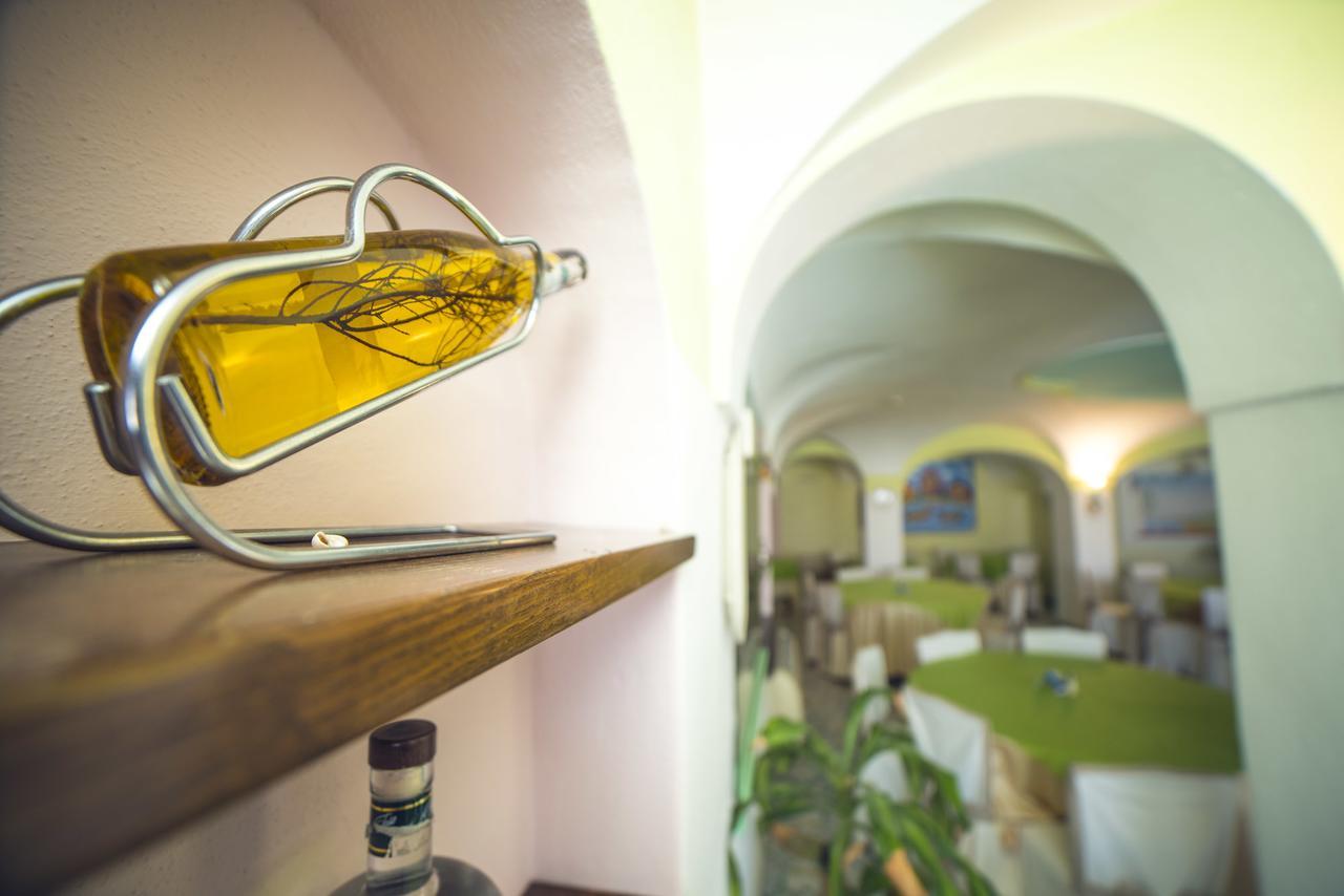 Hotel Carlo Magno Forio di Ischia 外观 照片